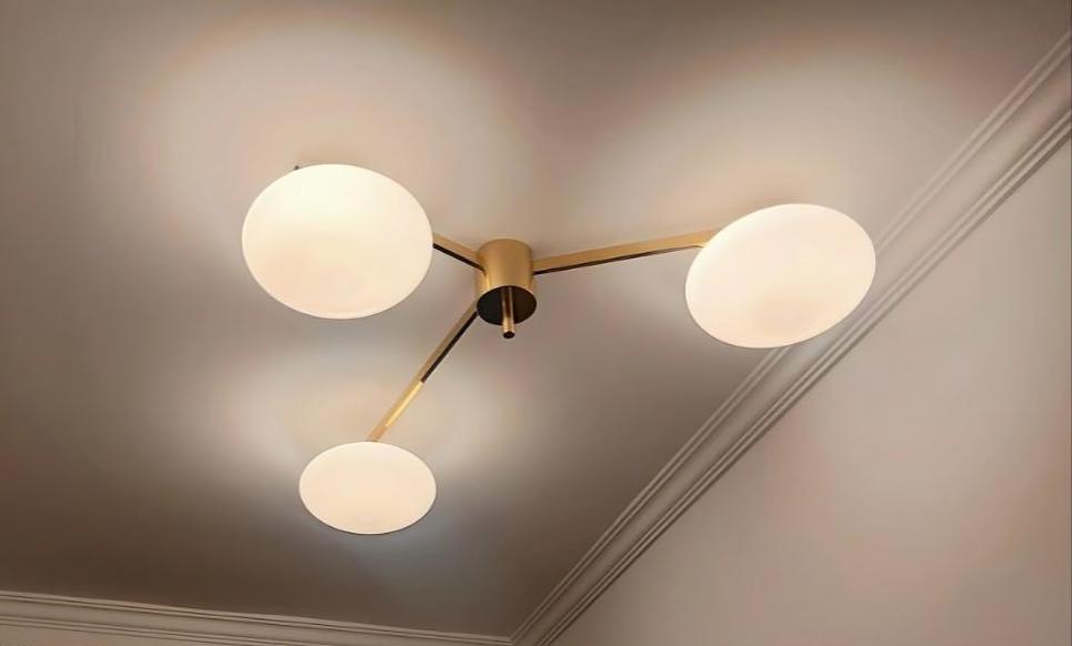 Vintage Italian Lelii Style Glass Globe Mid Century Antique Brass Ceiling Light Flush Mount Chandelier Low Ceiling 3 Arm Globe Pendant Light